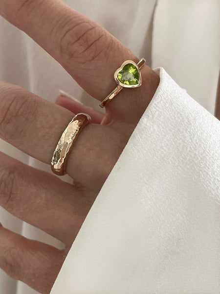 "THE HEART" Peridot ring