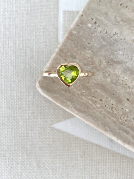 "THE HEART" Peridot ring