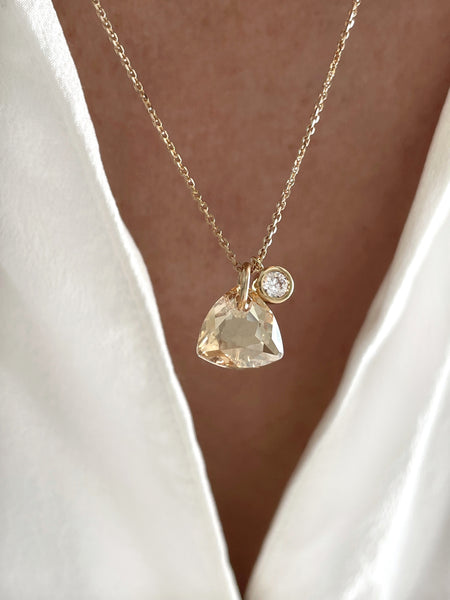 Collier Evasion